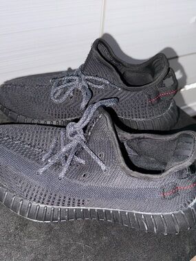 Men's adidas Yeezy Black Knit Low-Top Sneakers